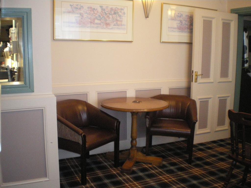 Crown Hotel Pwllheli Extérieur photo