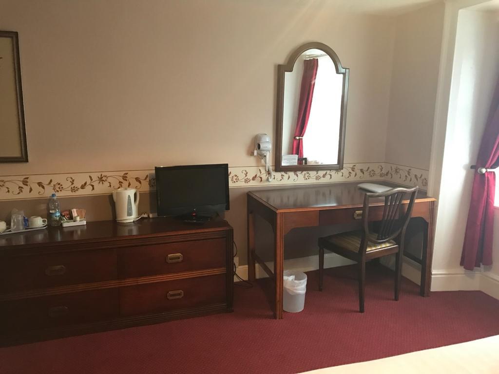 Crown Hotel Pwllheli Extérieur photo